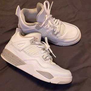 Air Jordan 4 “White Oreo”